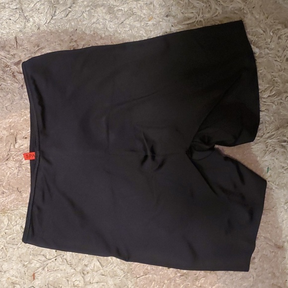 Spanx Simplicity Black Short Shape Wear Size medium high Waist - Picture 6 of 7
